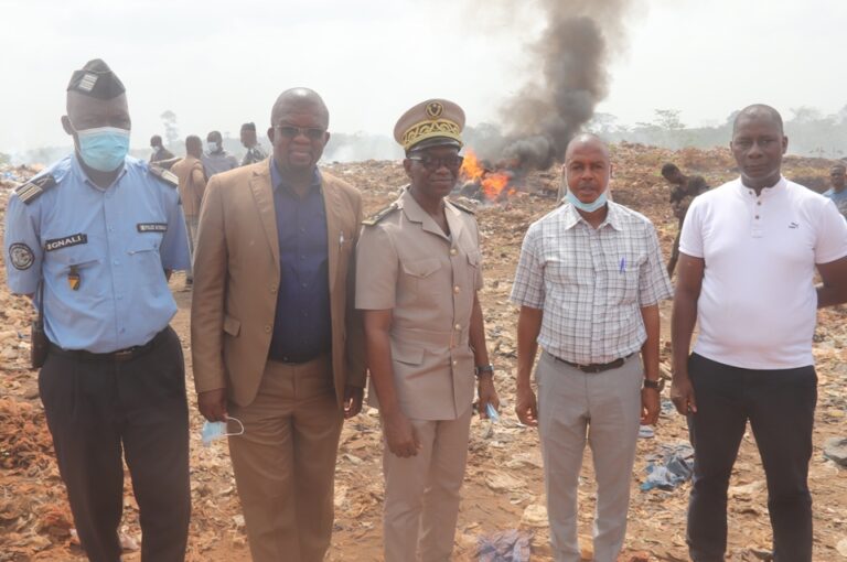 Côte d’Ivoire-AIP/ Huit tonnes de produits saisis incinérés par la direction régionale du commerce du Goh