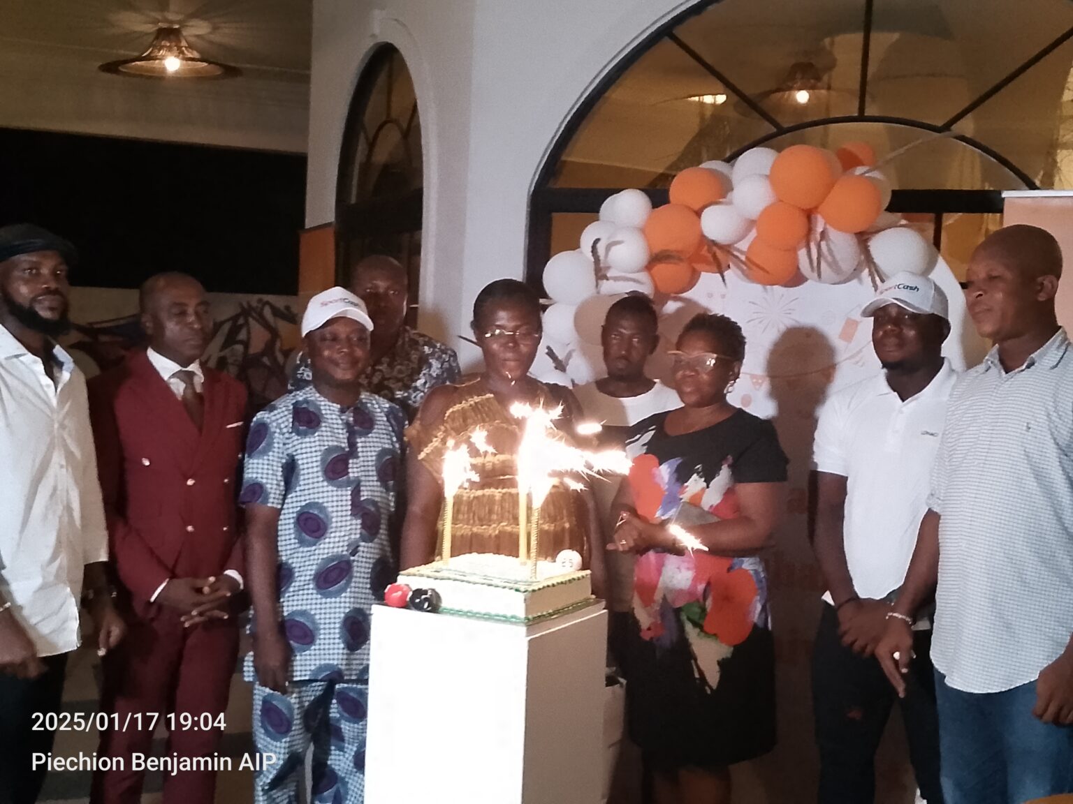 Côte d’Ivoire-AIP/ La LONACI célèbre ses parieurs nés en décembre dans le cadre du « Birthday Program »