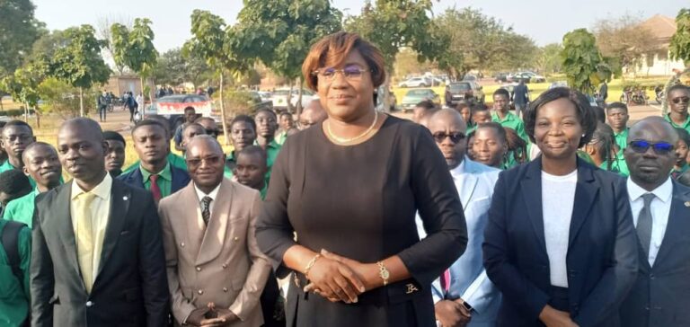 Côte d’Ivoire-AIP / Coulibaly Ahoua Sougo exhorte la communauté universitaire à valoriser le drapeau ivoirien à Korhogo