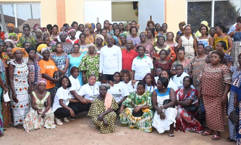 Côte d’Ivoire – AIP / Les associations féminines de Daoukro exhortées à s’organiser en faîtière pour bénéficier des aides disponibles