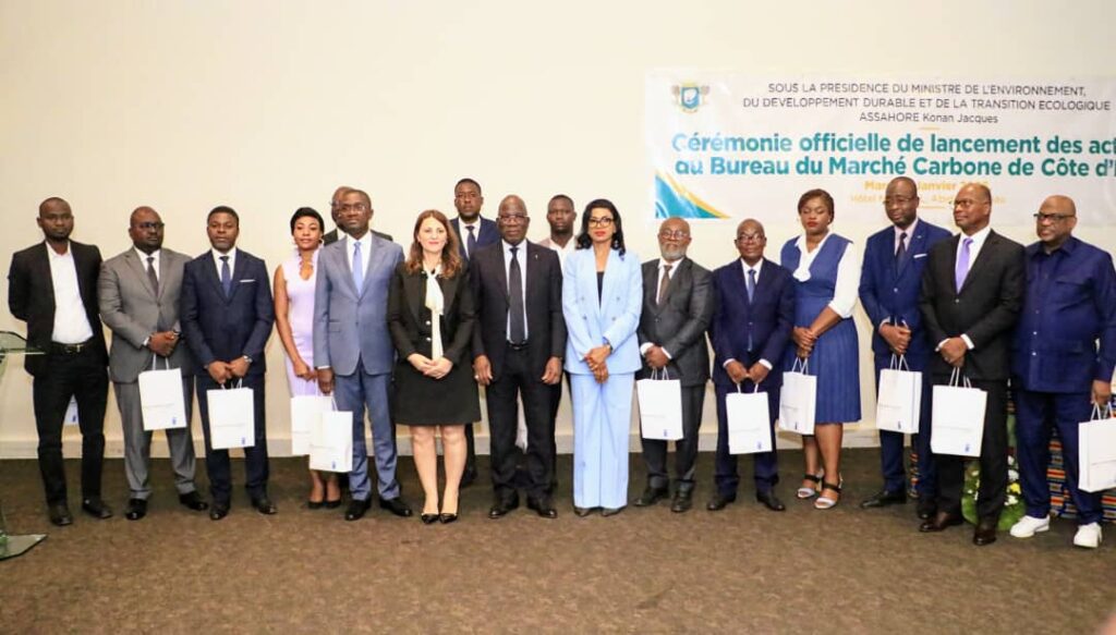Côte d’Ivoire-AIP/ Le ministre Jacques Assahoré présente les opportunités du Bureau du marché carbone