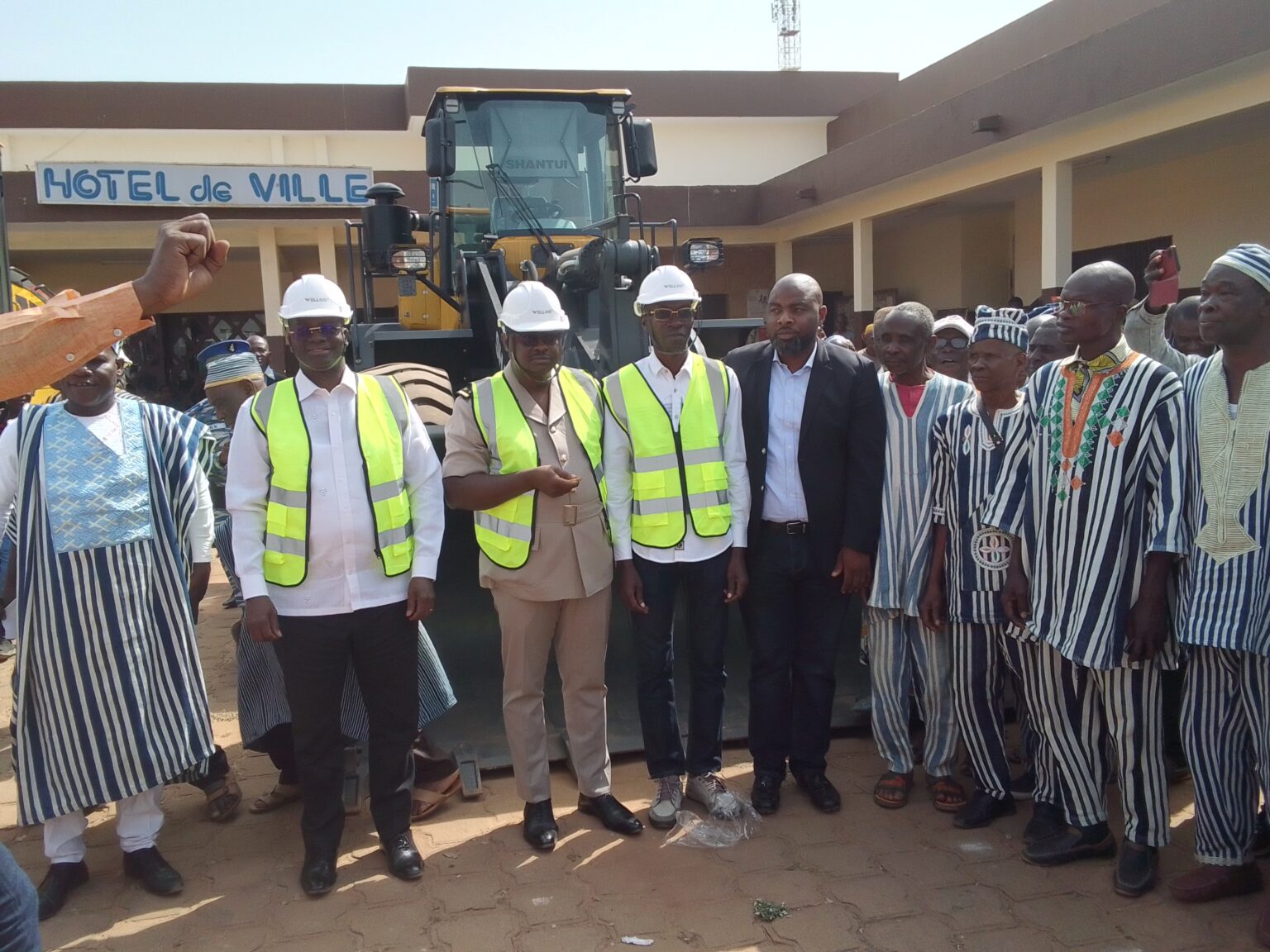 Côte d’Ivoire-AIP/ Le maire Thomas Camara renforce les capacités opérationnelles du service technique de Katiola