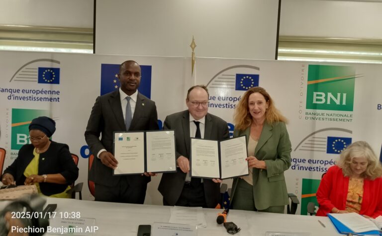 Côte d’Ivoire-AIP/ La BEI met 65 milliards FCFA à la disposition de la BNI pour promouvoir un cacao durable et l’emploi des jeunes