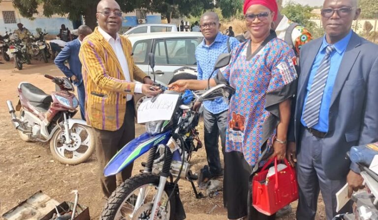 Côte d’Ivoire – AIP/ Du matériel roulant remis aux conseillers pédagogiques de la Drena de Bondoukou