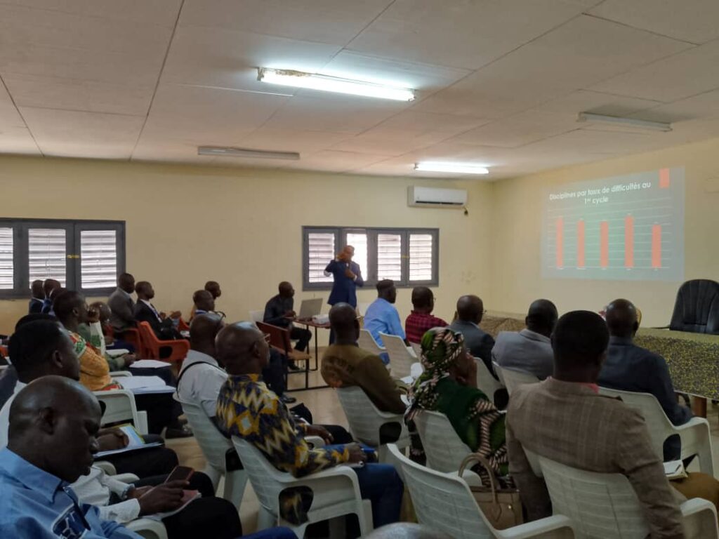 Côte d’Ivoire-AIP/ La DRENA de Bouna évalue les résultats scolaires du premier trimestre dans le secondaire