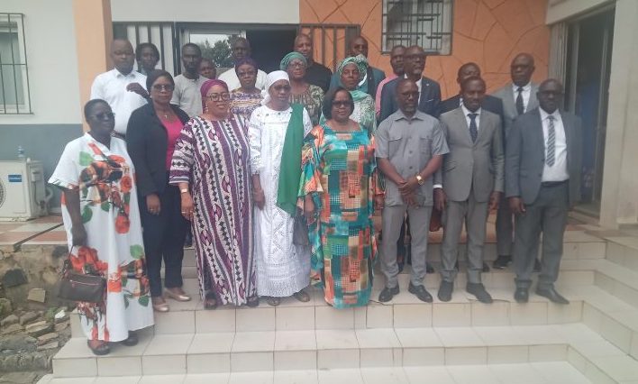 Côte d’Ivoire-AIP/ Des femmes formées au recyclage des déchets plastiques pour renforcer leur autonomisation à Bingerville