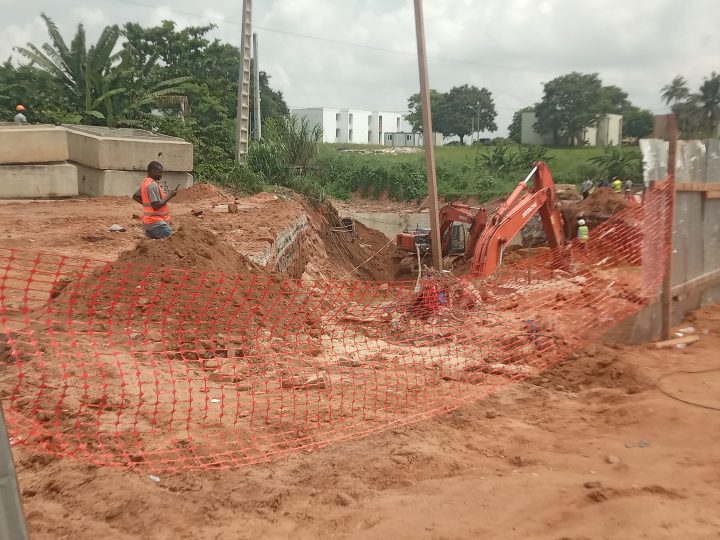 Côte d’Ivoire-AIP/ Les travaux de relèvement du pont d’entrée de Bingerville en cours de réalisation