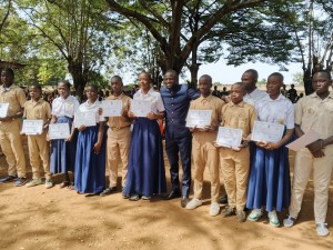 Côte d'Ivoire-AIP/ Deux futurs bacheliers du Lycée moderne de Vavoua bénéficieront chacun d’une bourse pour des études aux États-Unis