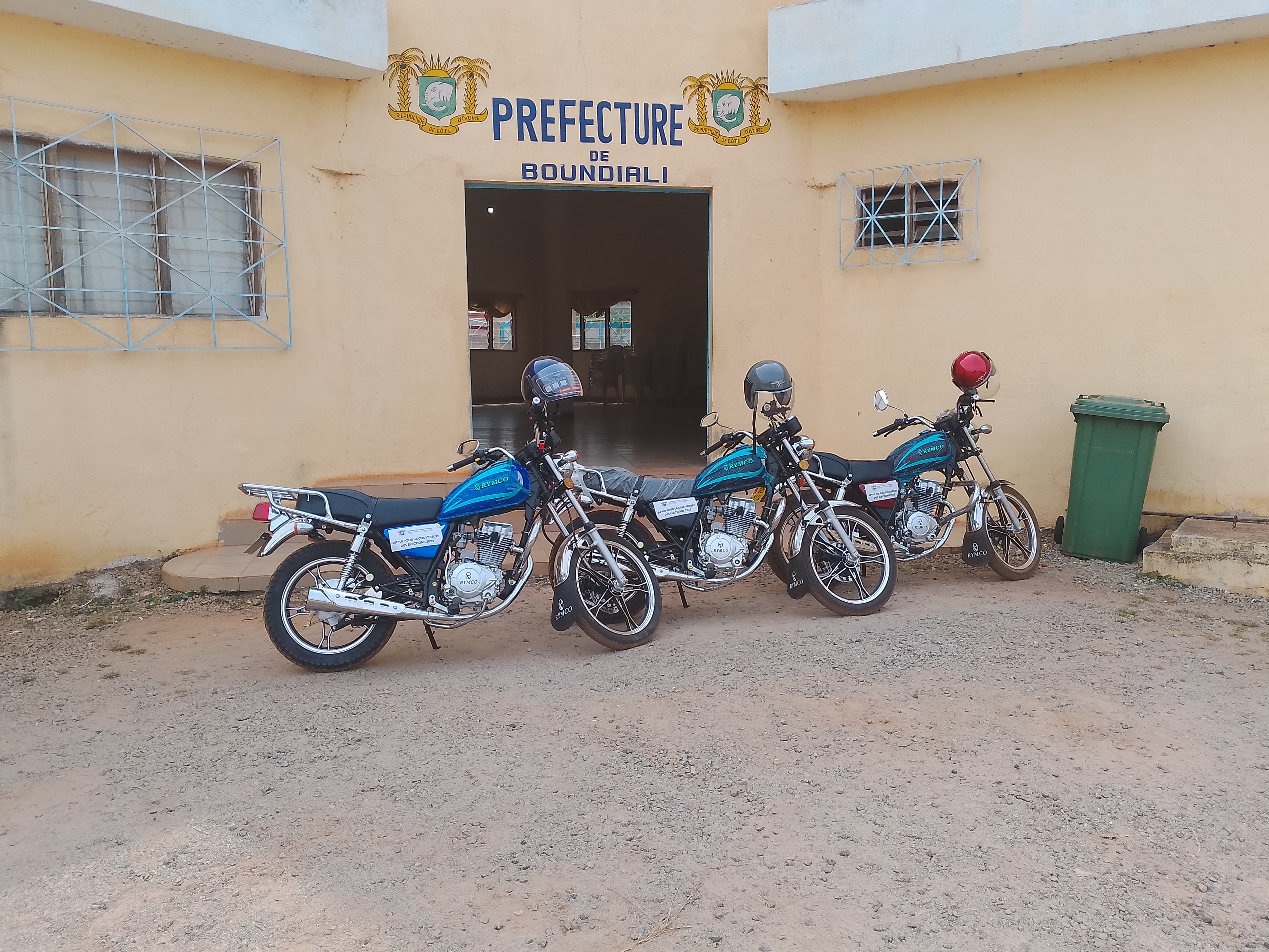 Côte d’Ivoire-AIP / Le préfet de la Bagoué salue la dotation en motos de service aux correspondants de l’AIP