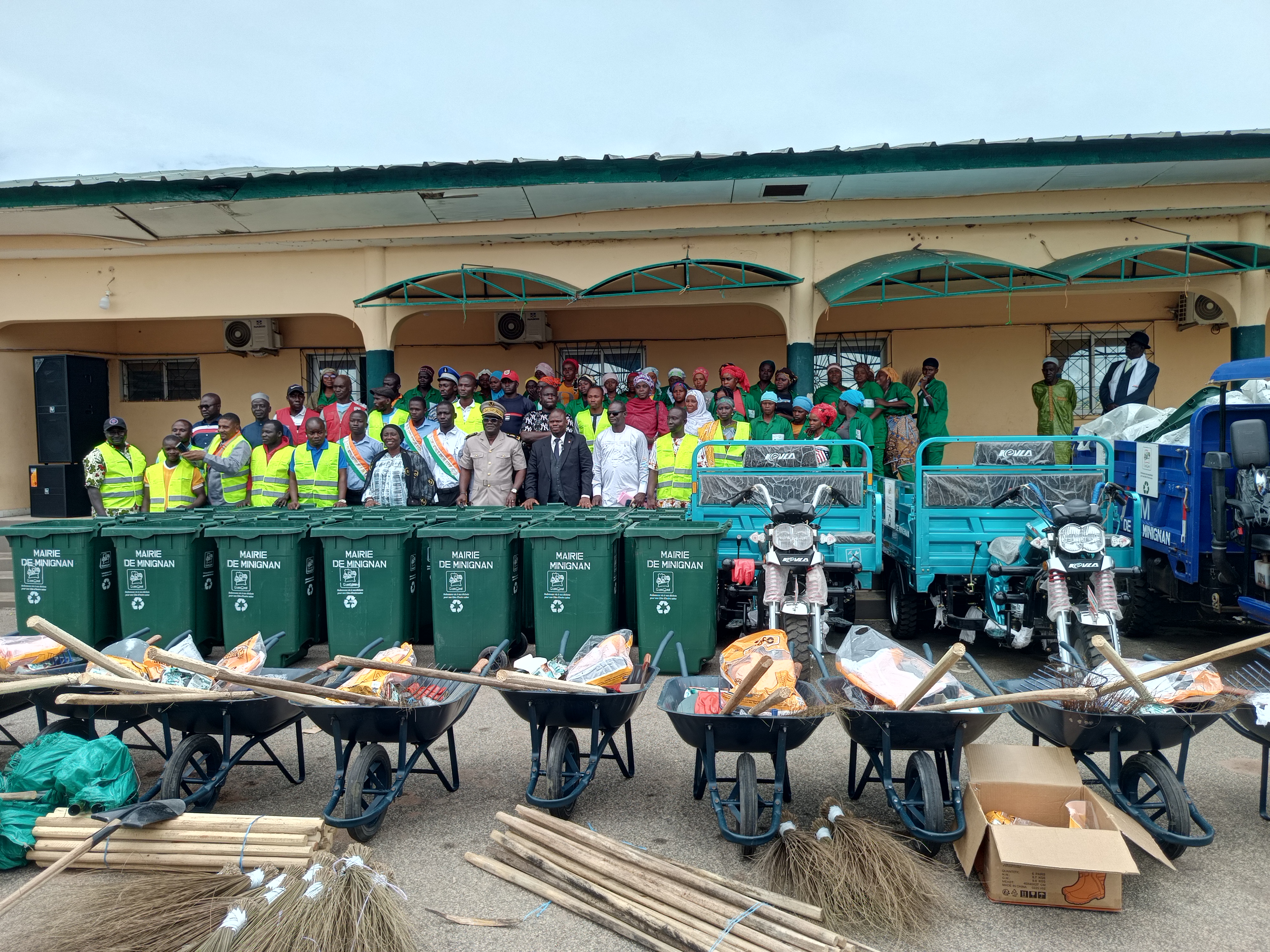 Côte d’Ivoire-AIP/ Minignan : la mairie reçoit un important lot de matériel d’assainissement de l’ANAGED