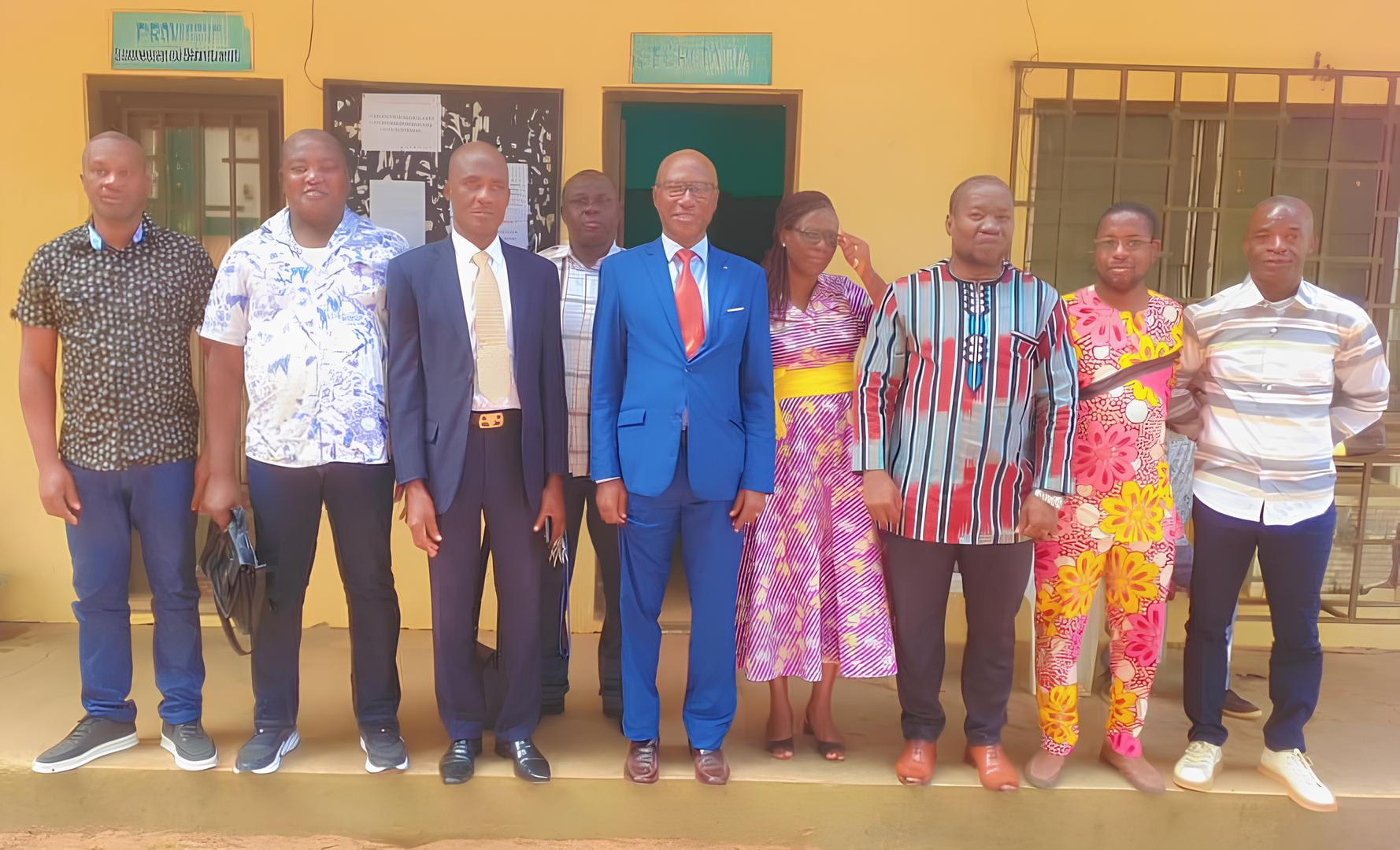 Côte d’Ivoire-AIP / Dix fonctionnaires du lycée moderne de Bangolo promus à des grades supérieurs