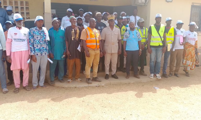 Côte d’Ivoire-AIP/ L’ONG IPSDH mène des actions de sensibilisation en appui à la réhabilitation des routes rurales dans la Bagoué