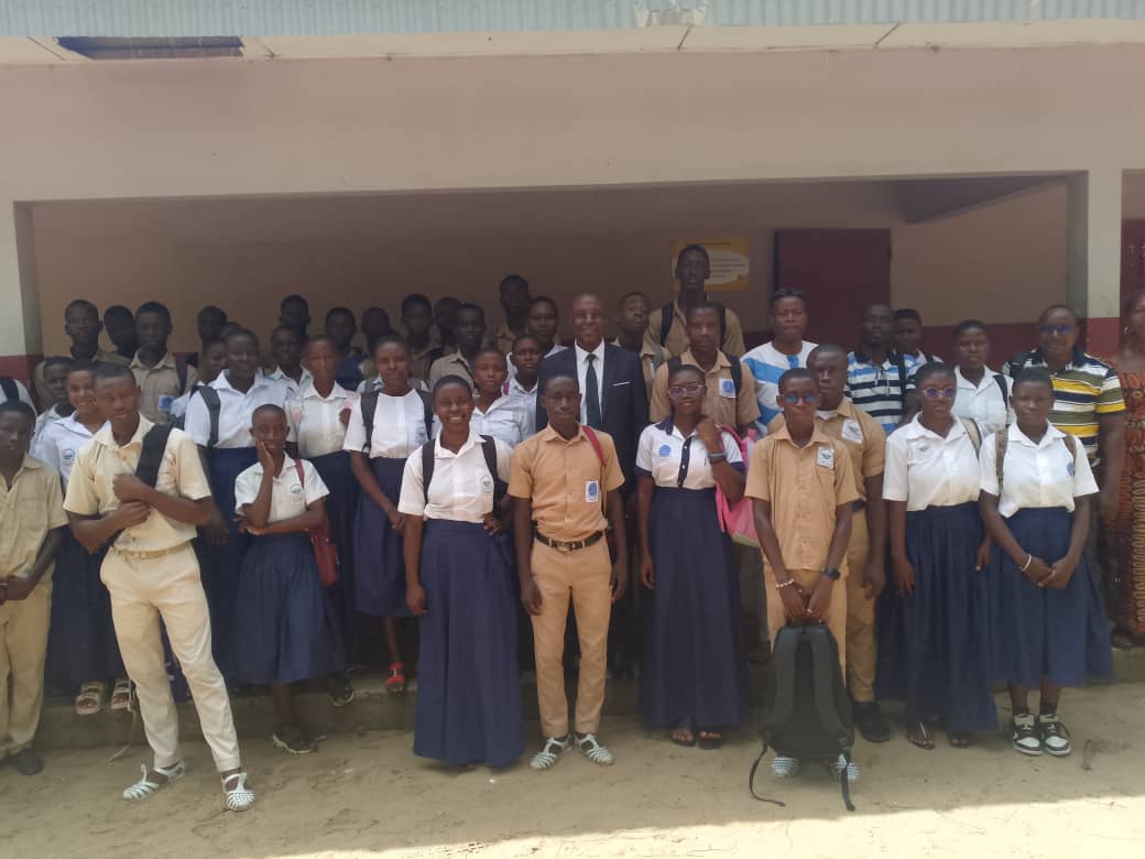 Côte d’Ivoire-AIP / Promotion de la créativité littéraire : le lycée moderne Konan Camille d’Adiaké mobilise ses élèves autour du concours national de nouvelles