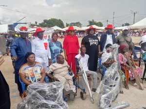 Côte d’Ivoire-AIP / Solidarité du conseil municipal d’Adiaké à 130 personnes vulnérables