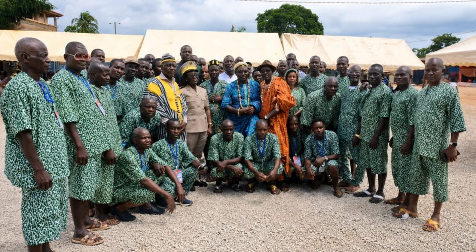 Côte d’Ivoire-AIP/ La chefferie traditionnelle de M’Batto appelle les jeunes à la discipline et au respect des valeurs