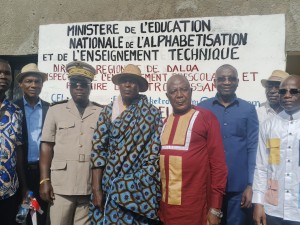 Côte d'Ivoire-AIP / Vavoua : le personnel de l'IEPP Kétro-Bassam reçoit les clés de son nouveau bâtiment administratif