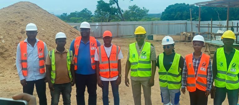Côte d’Ivoire-AIP/ Le sous-préfet de Mahandougou satisfait de l’avancement des travaux du futur château d’eau
