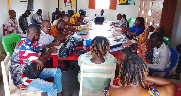 Côte d’Ivoire-AIP/ Des enseignants de Bangolo formés au remplissage des auxiliaires pédagogiques