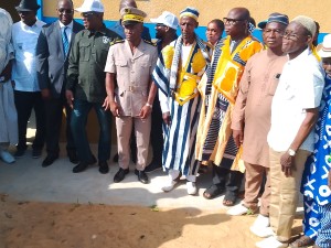 Côte d'Ivoire-AIP/ Le ministre des Eaux et Forêts remet huit infrastructures communautaires dans la Bagoué