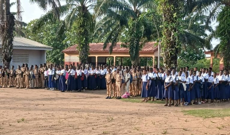 Côte d’Ivoire-AIP/ Six nouveaux enseignants contractuels présentés au Lycée moderne d’Adiaké