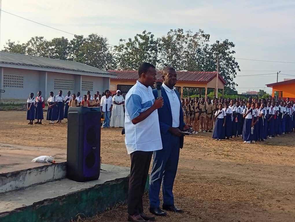 Côte d’Ivoire-AIP/Les enseignants du lycée moderne Konan Camille d’Adiaké célèbrent leur première Journée mondiale