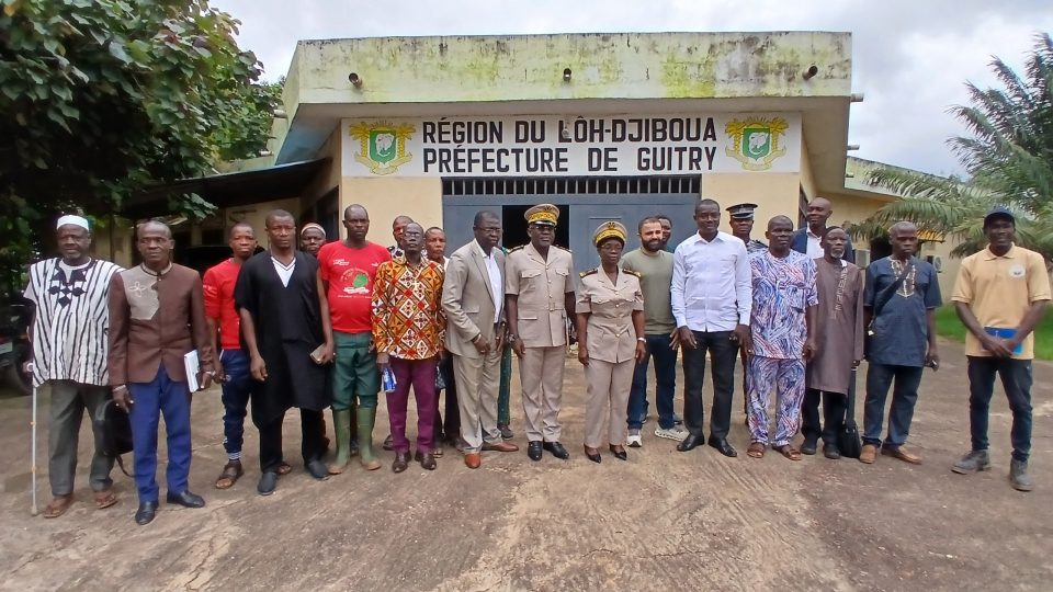 Côte d’Ivoire-AIP/ Les huileries Palmivoire et Multipalm sommées de sécuriser la voie de Kouta (Préfet)