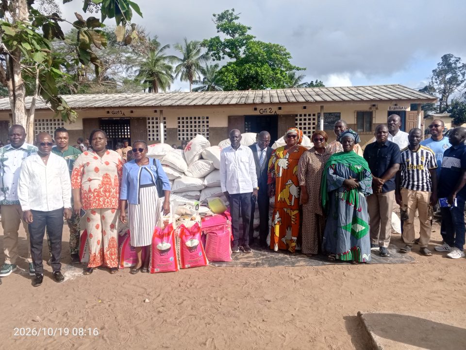 Côte d’Ivoire- AIP/150 sacs de riz distribués à l’école primaire publique de Kakoukro A