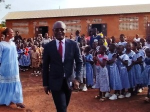 Côte d’Ivoire-AIP/ Le directeur régional de l’Éducation de Touba mise sur l’assiduité et l’évaluation pour améliorer les résultats scolaires