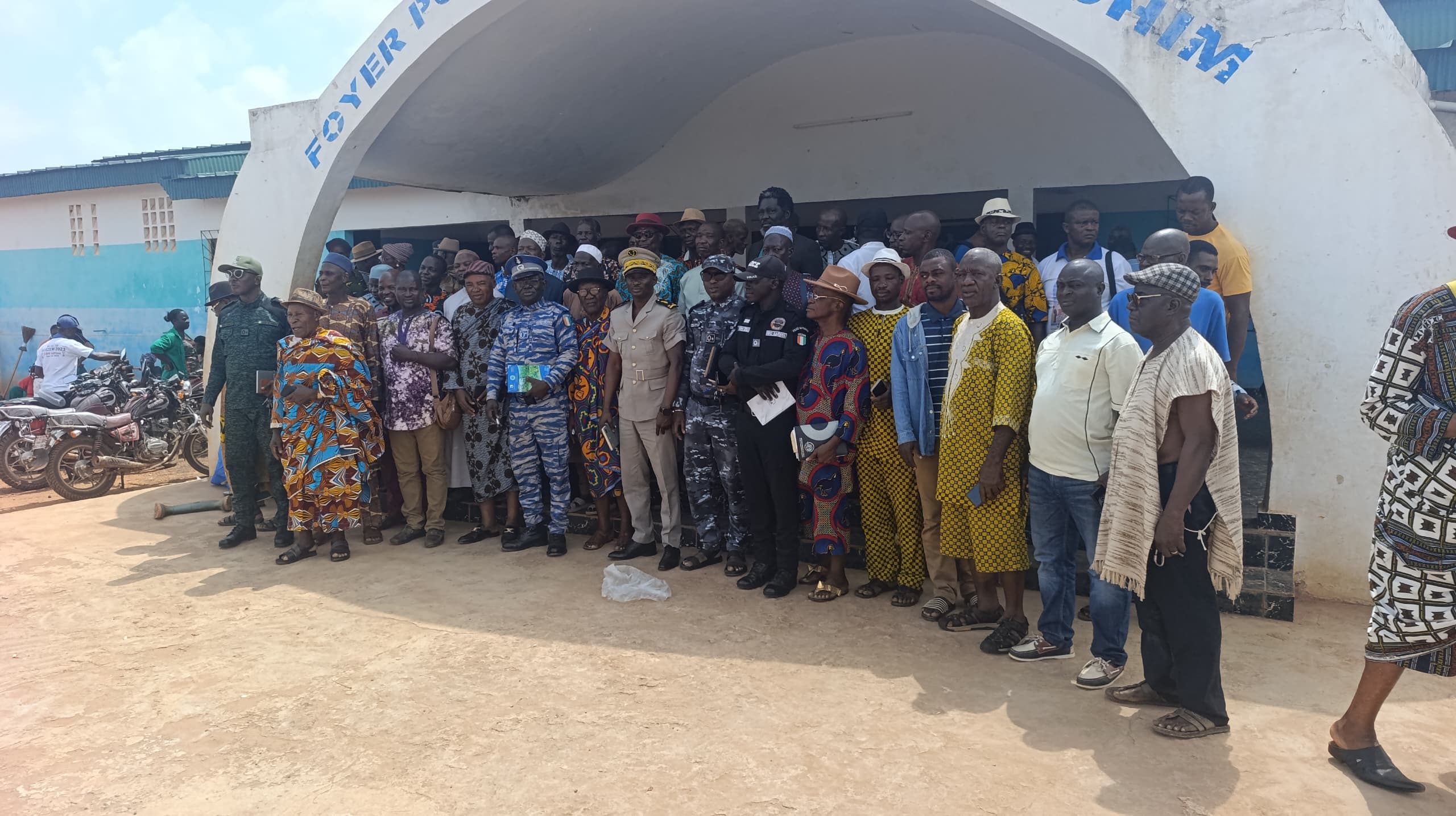 Côte d’Ivoire-AIP/ Le Sous-préfet de Guibéroua exhorte sa population à la cohésion après les troubles de la présidentielle