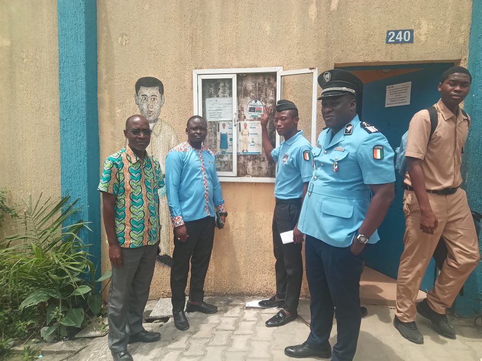 Côte d’Ivoire-AIP/ La police échange avec les responsables d’établissements secondaires sur la sécurité scolaire à Bingerville