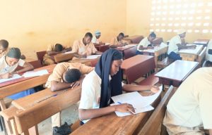 Côte d'Ivoire-AIP/ BEPC 2026 : des candidates autorisées à composer avec des foulards pour prévenir des crises de transe à Minignan