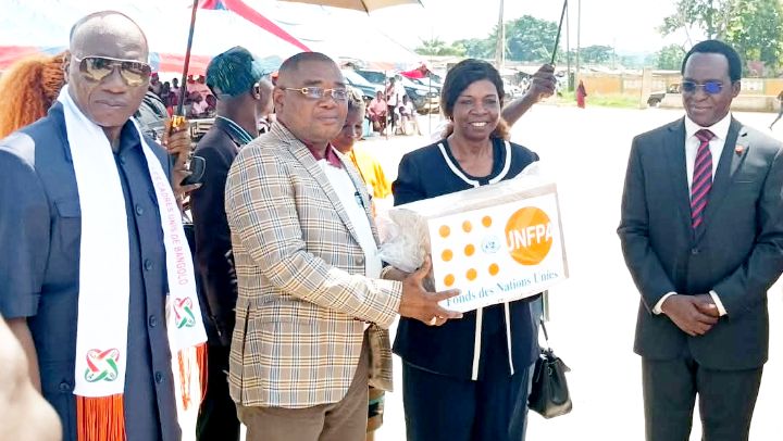 Côte d’Ivoire – AIP/ Santé reproductive : l’UNFPA dote Bangolo d’équipements médicaux et de kits d’accouchement