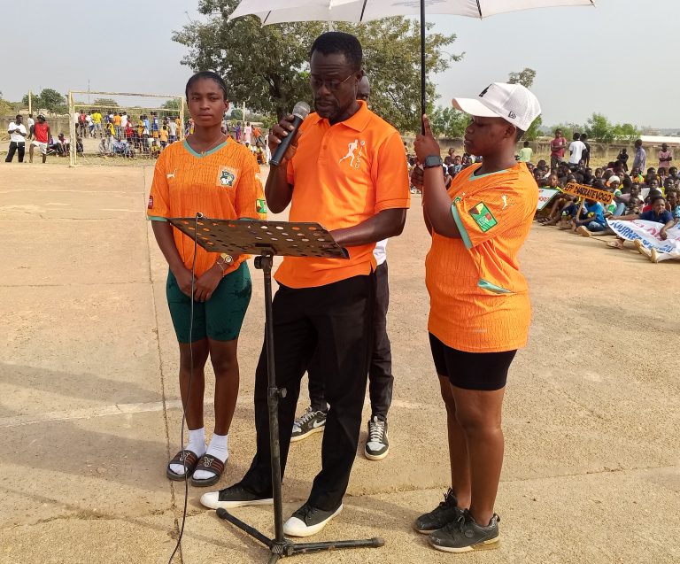 Côte d’Ivoire -AIP/ Le Directeur Départemental du sport à Ouangolodougou salue la participation des écoles primaires publiques à l’OISSU