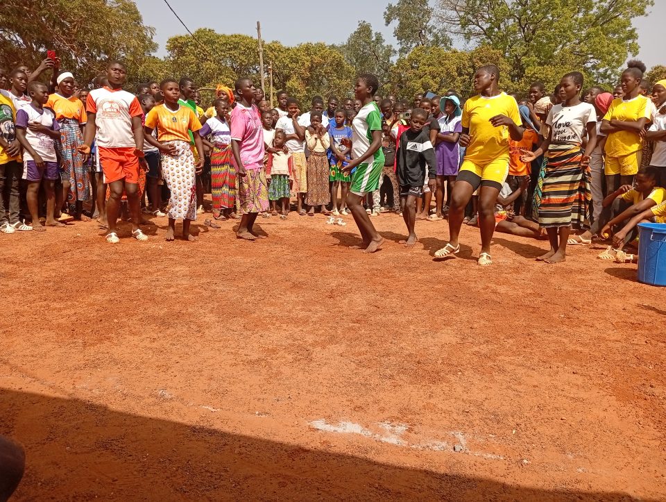 Côte d’Ivoire–AIP / Des activités sportives et culturelles pour freiner les congés anticipés au collège moderne de Téhini