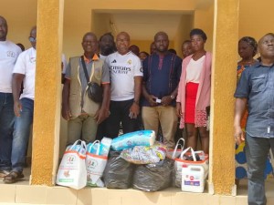 Côte d’Ivoire-AIP / Une ONG apporte des vivres et des non-vivres à la prison civile de Sinfra