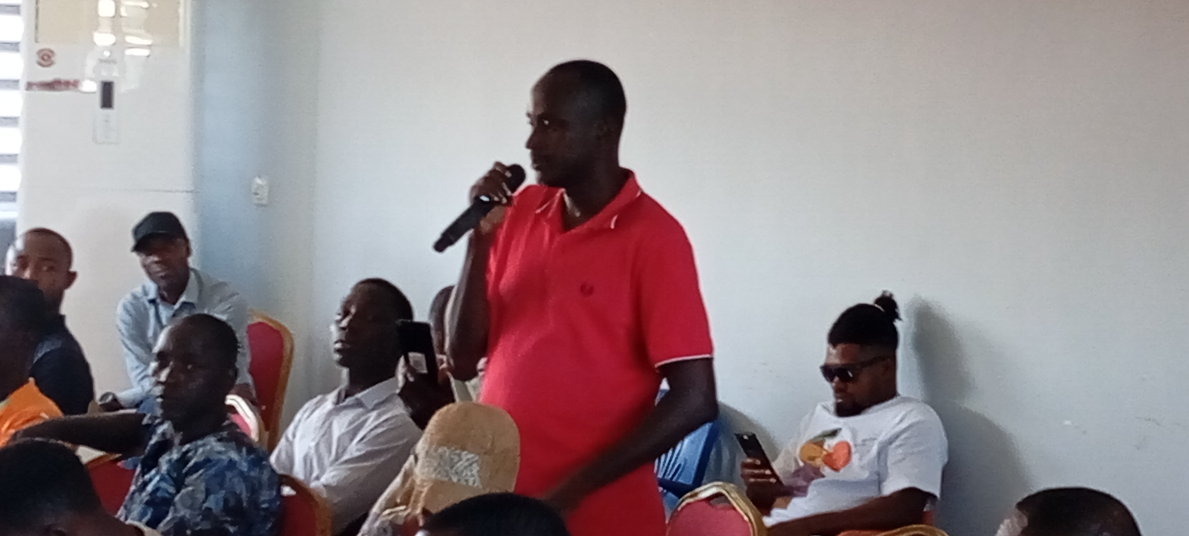 Côte d'Ivoire-AIP/ Un syndicaliste alerte sur l’état de dégradation de la salle des professeurs du lycée Toussagnon Benoit de Sassandra