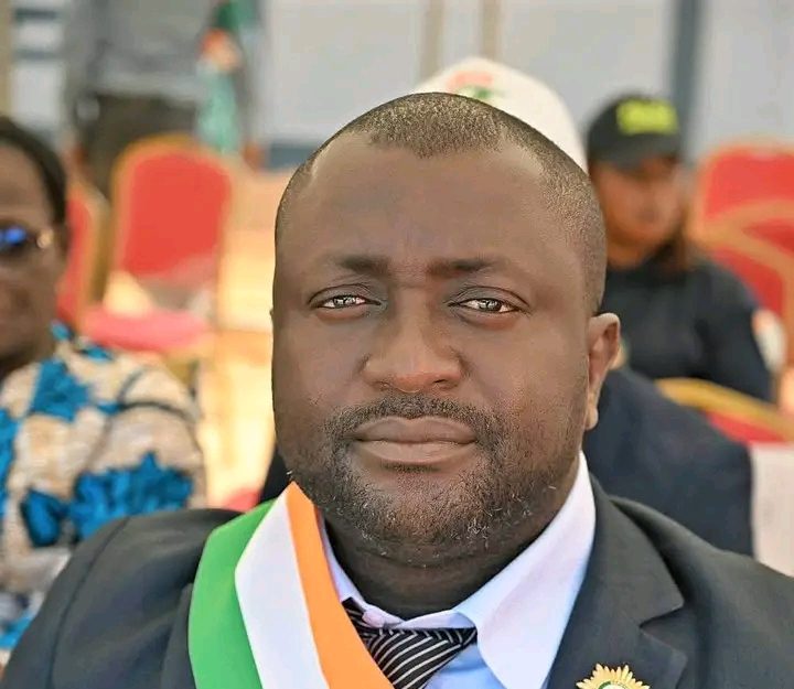 Côte d’Ivoire-AIP/ Le maire explique le retard des travaux de l’hôtel de ville de Sassandra