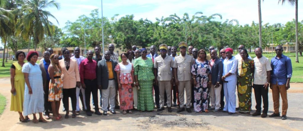 Côte d’Ivoire-AIP/ Le préfet de Jacqueville s’imprègne des réalités du lycée municipal