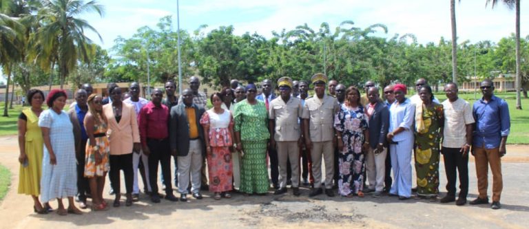 Côte d’Ivoire-AIP/ Le préfet de Jacqueville s’imprègne des réalités du lycée municipal