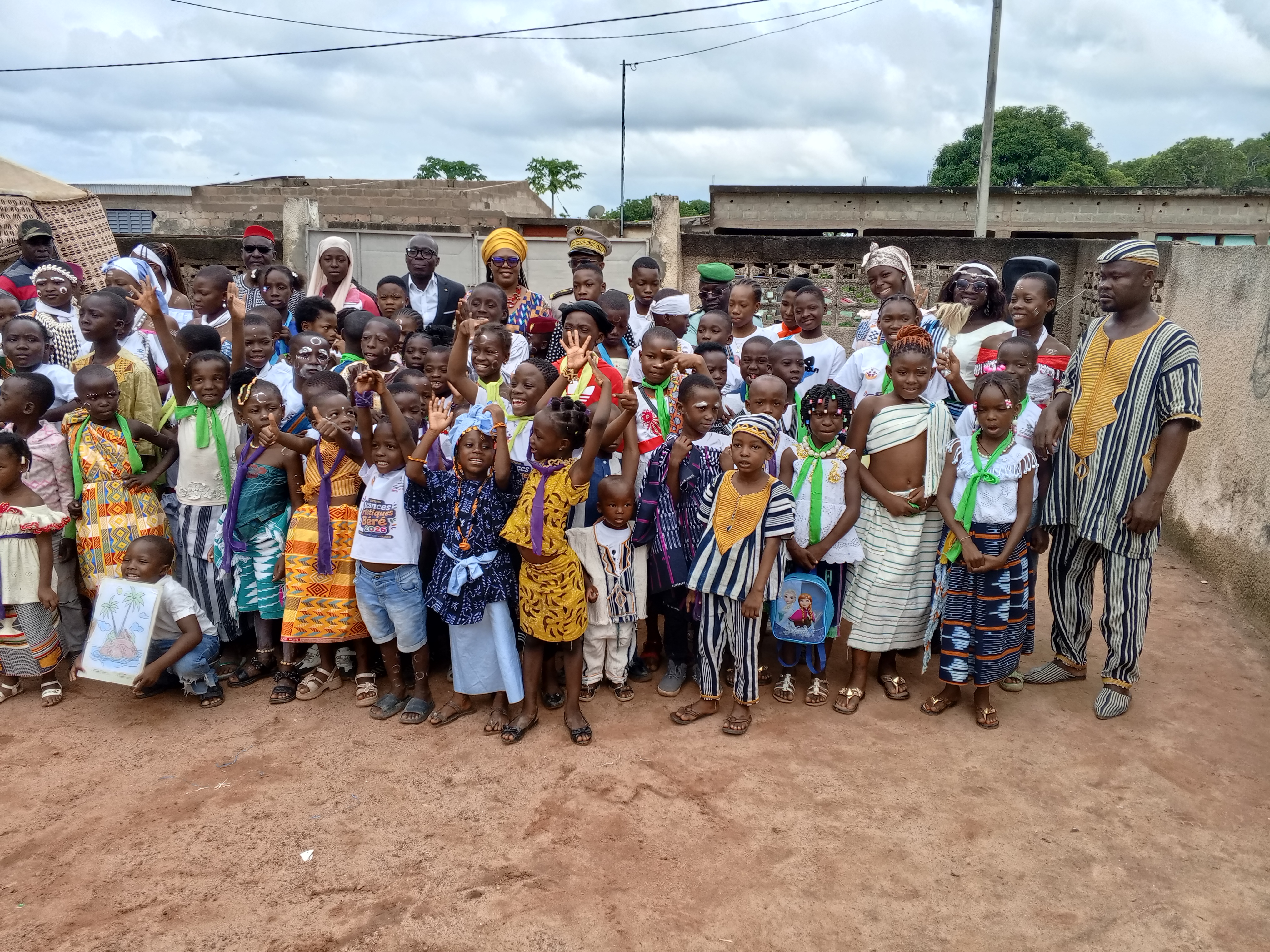Côte d’Ivoire-AIP/ Les enfants du Centre aéré vacances artistiques de Mankono appellent les populations à préserver la paix