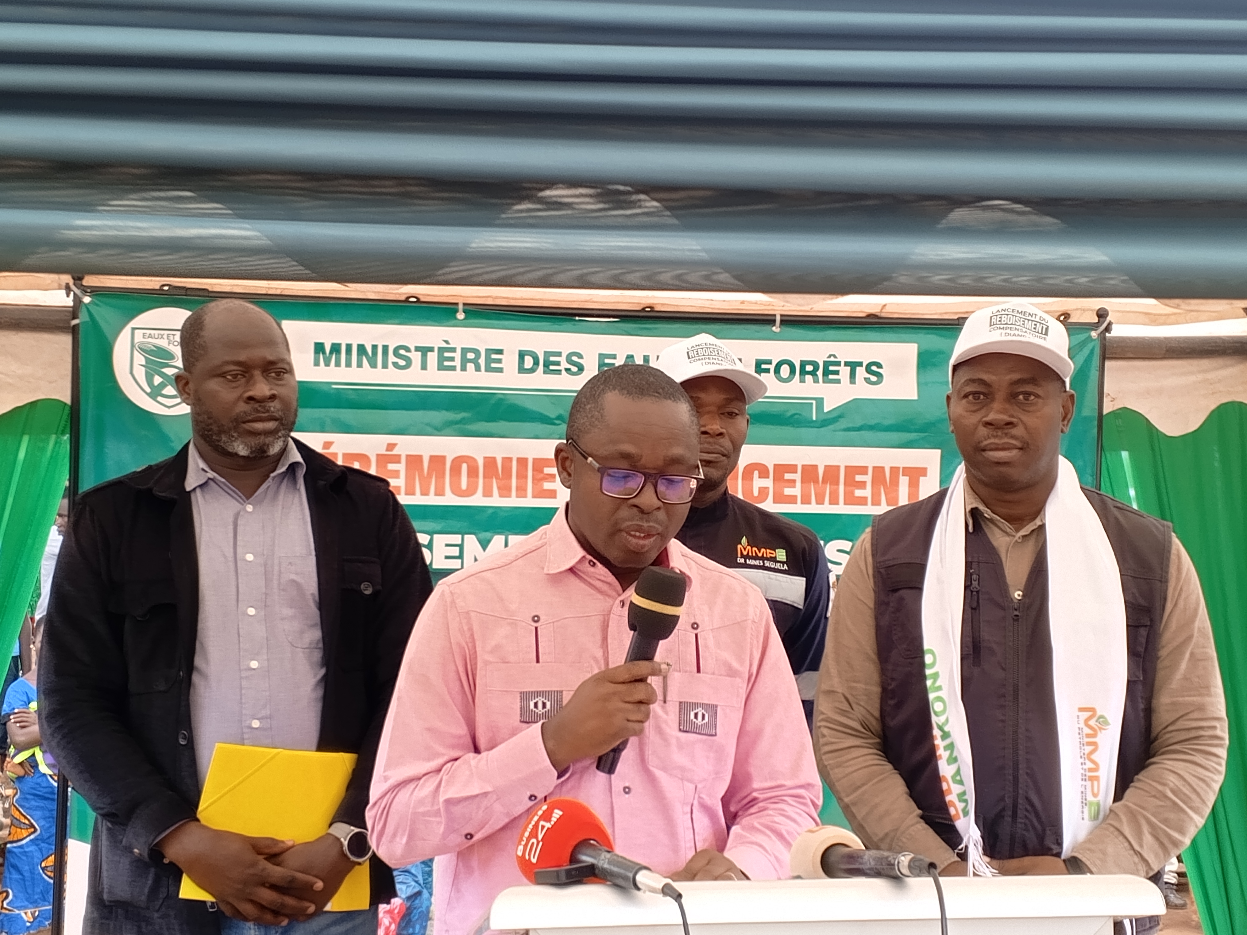 Côte d’Ivoire-AIP/ Mankono : le ministère des Mines met en avant sa coopération avec les Eaux et Forêts pour le reboisement compensatoire