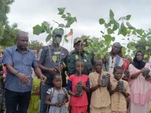 Côte d’Ivoire-AIP/ Des élèves de Bonon sensibilisés à la protection de l’environnement