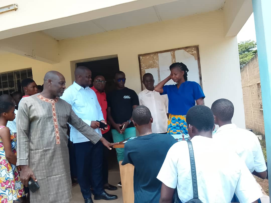 Côte d’Ivoire-AIP/ Une mission de terrain du ministère de l'Education s'enquiert des préparatifs de la rentrée à Tiébissou