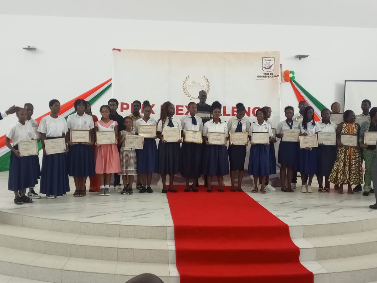 Côte d’Ivoire-AIP/ La commune de Grand-Bassam distingue ses meilleurs élèves