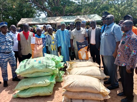 Côte d’Ivoire-AIP/ La distribution d’intrants a permis la production de plus de 100.000 tonnes d’aliments dans le Tchologo (DR)