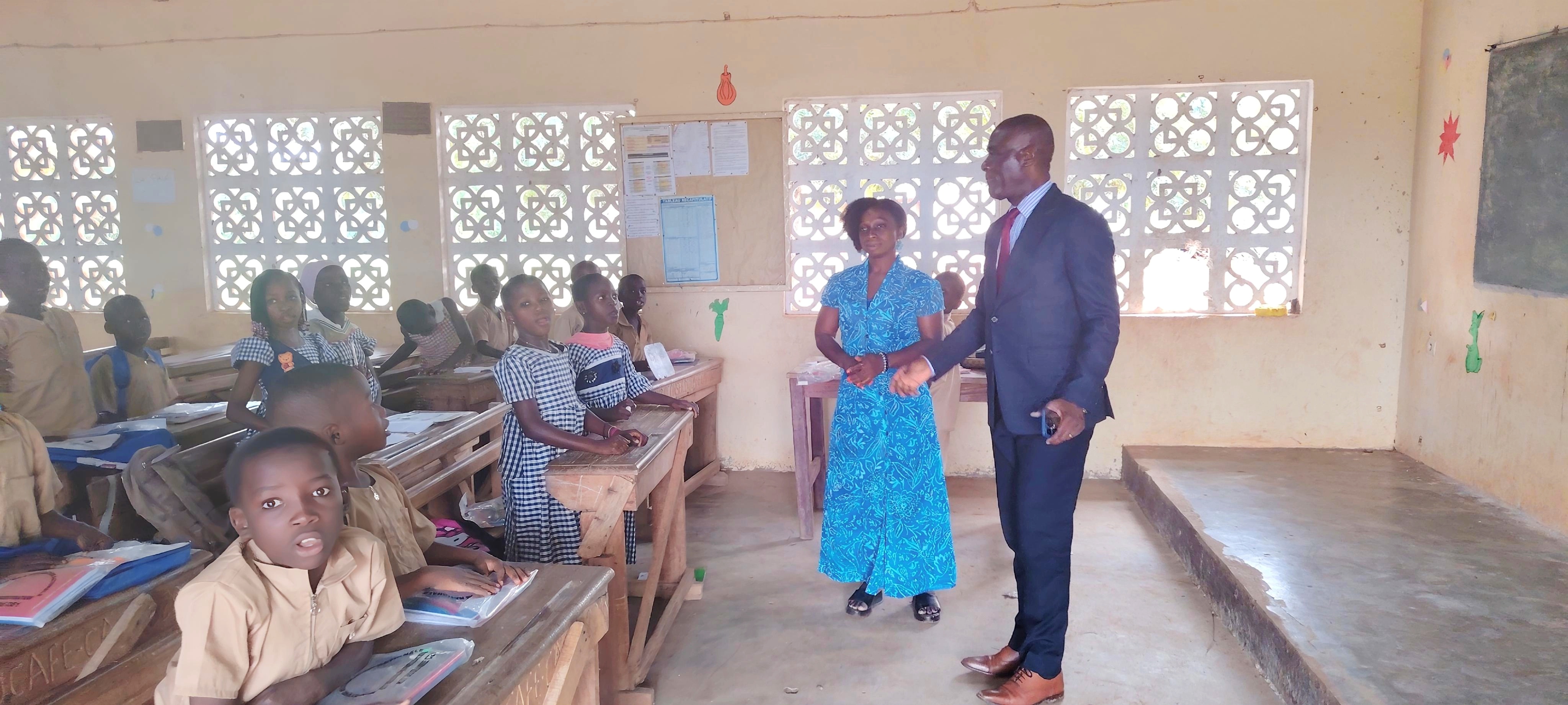 Côte d’Ivoire-AIP/ Le directeur régional de l’Education du Bafing vérifie l’effectivité des cours dans les trois départements
