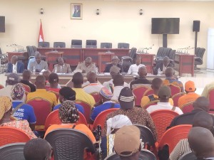 Côte d’Ivoire-AIP/ Le conseil régional du Bafing injecte 52 millions FCFA dans 26 AVEC du PEJEDEC 3