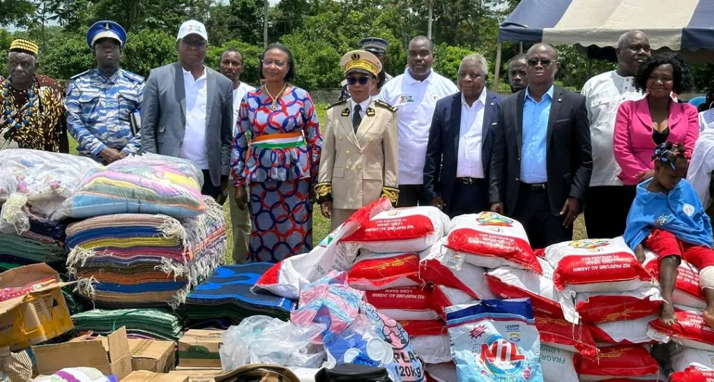 Côte d’Ivoire – AIP/ Le conseil régional de la Mé offre des vivres et non-vivres aux malades de la lèpre à Adzopé