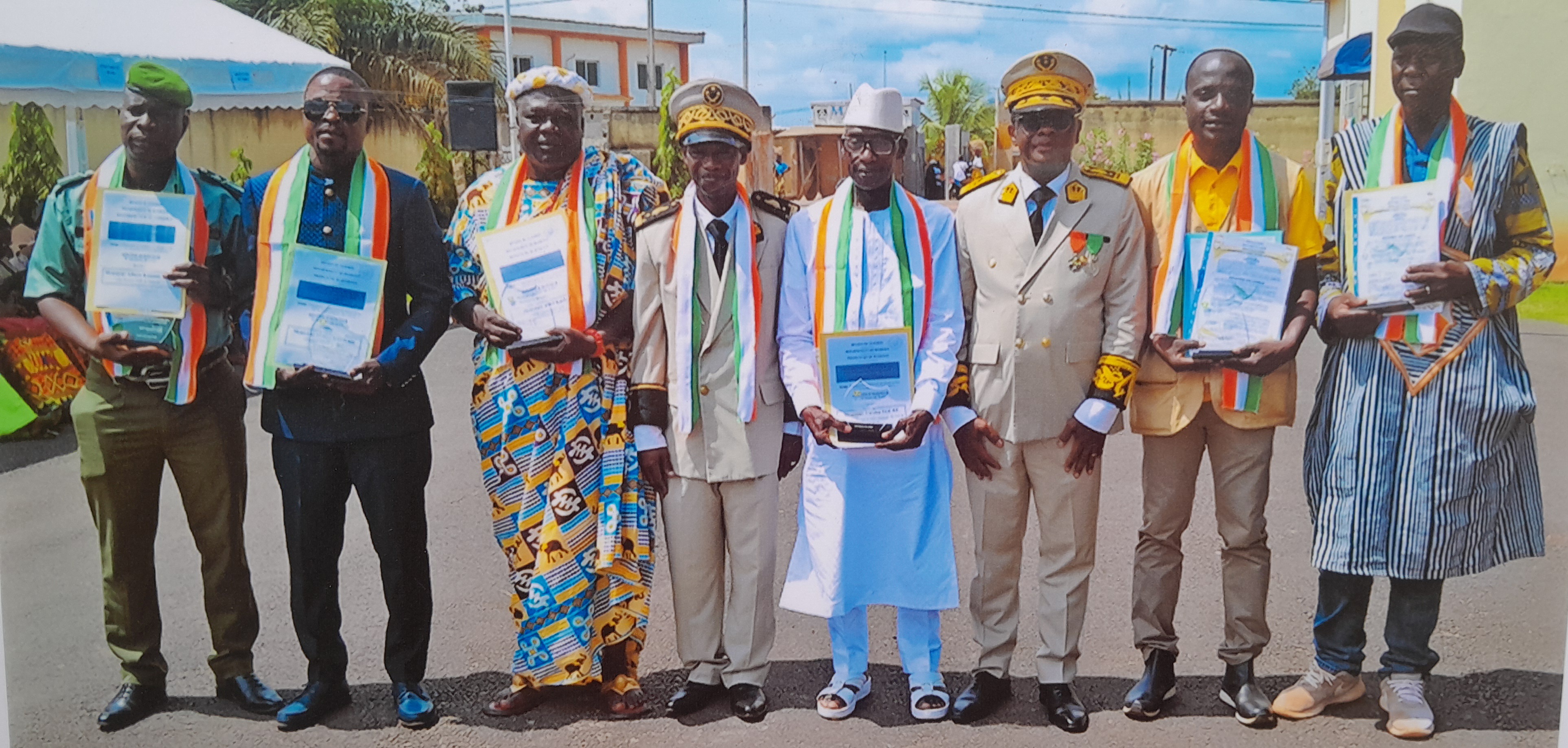 Côte d’Ivoire-AIP / 227 personnes distinguées à Duékoué pour leur action en faveur de la cohésion sociale