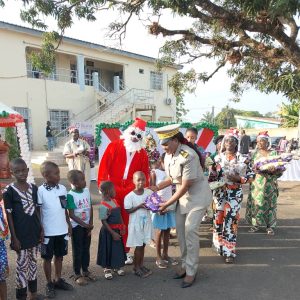 Côte d'Ivoire-AIP/ Un arbre de Noël pour les enfants des agents de l'administration préfectorale de Duekoué
